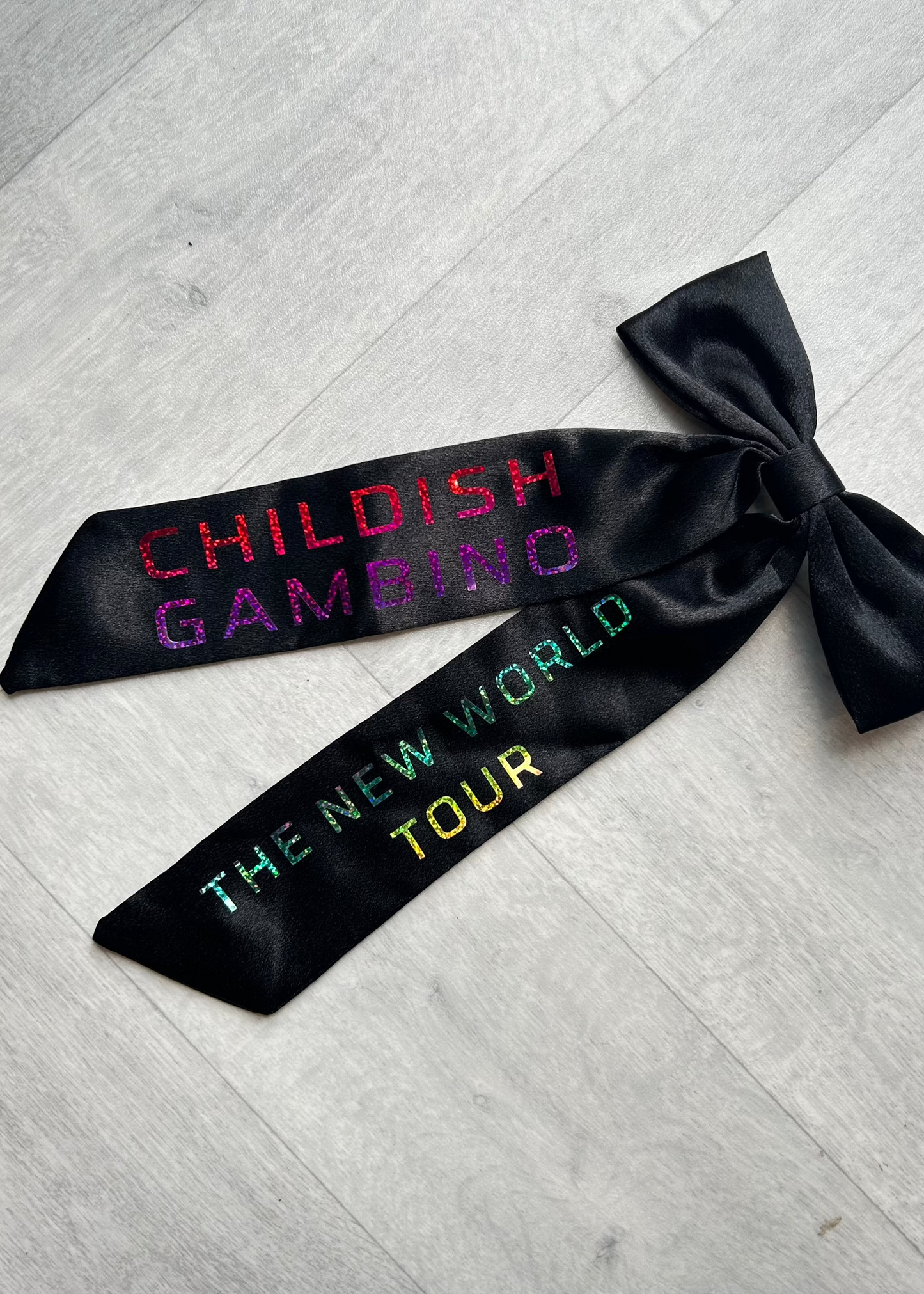 Childish Gambino - World Tour Bow